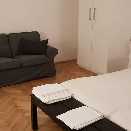 Apartment Six Senses - Luxury And Pressburg