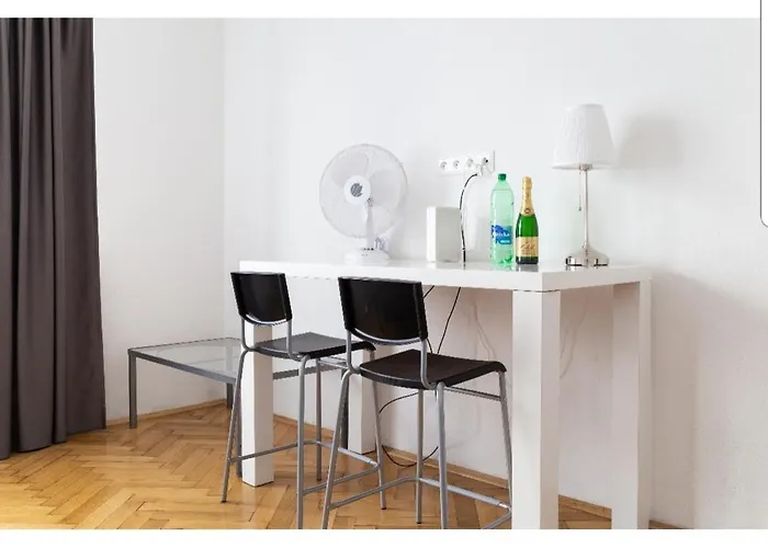 Six Senses - Luxury And * ブラチスラヴァ